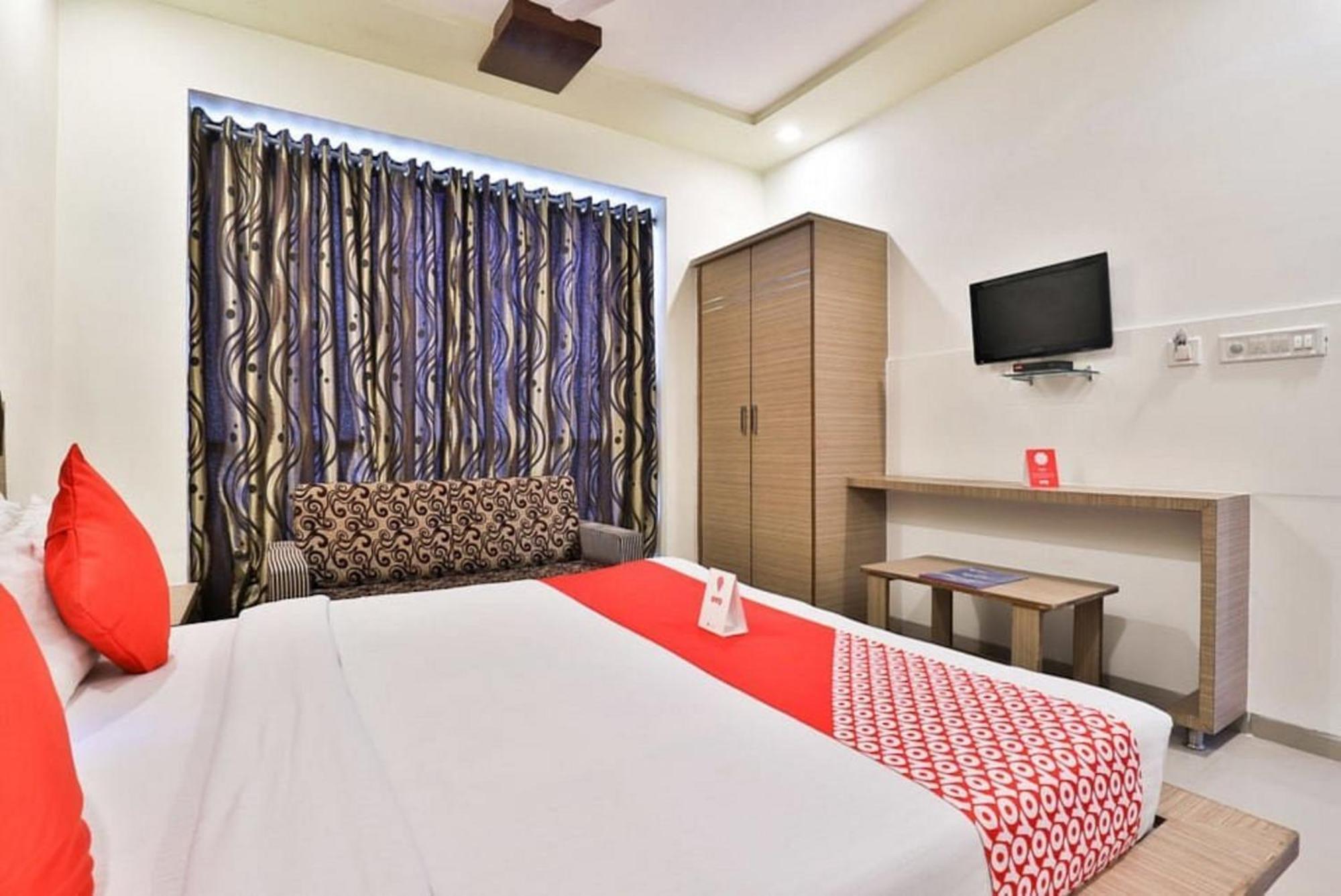 Hotel The Grand Pritam 甘地讷格尔 外观 照片